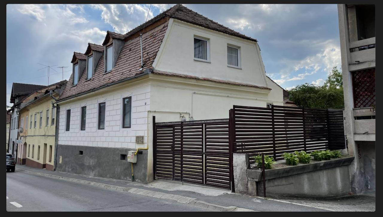 Z House Daire Sibiu Dış mekan fotoğraf