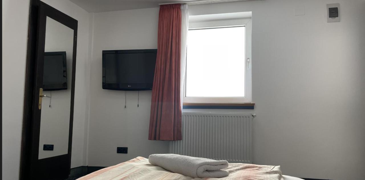 Z House Daire Sibiu Dış mekan fotoğraf